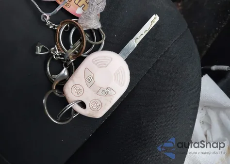 2017 Ford Focus S из США, поврежденный, VIN 1FADP3E21HL298731